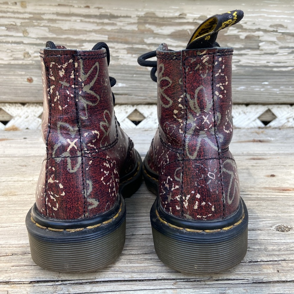 RARE Dr. Martens Made in England Dark Red Flower Print 6-Eye Boot Women's Size 5 - Picture 4 of 13